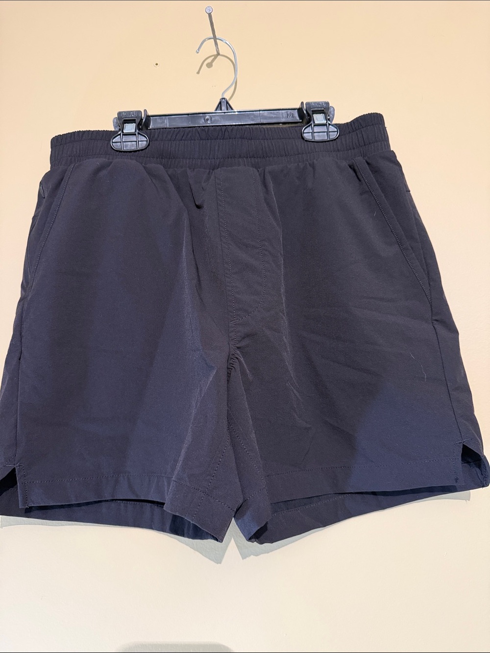 American Eagle Outfitters Men's Black Performance Athletic Shorts- Tags still on